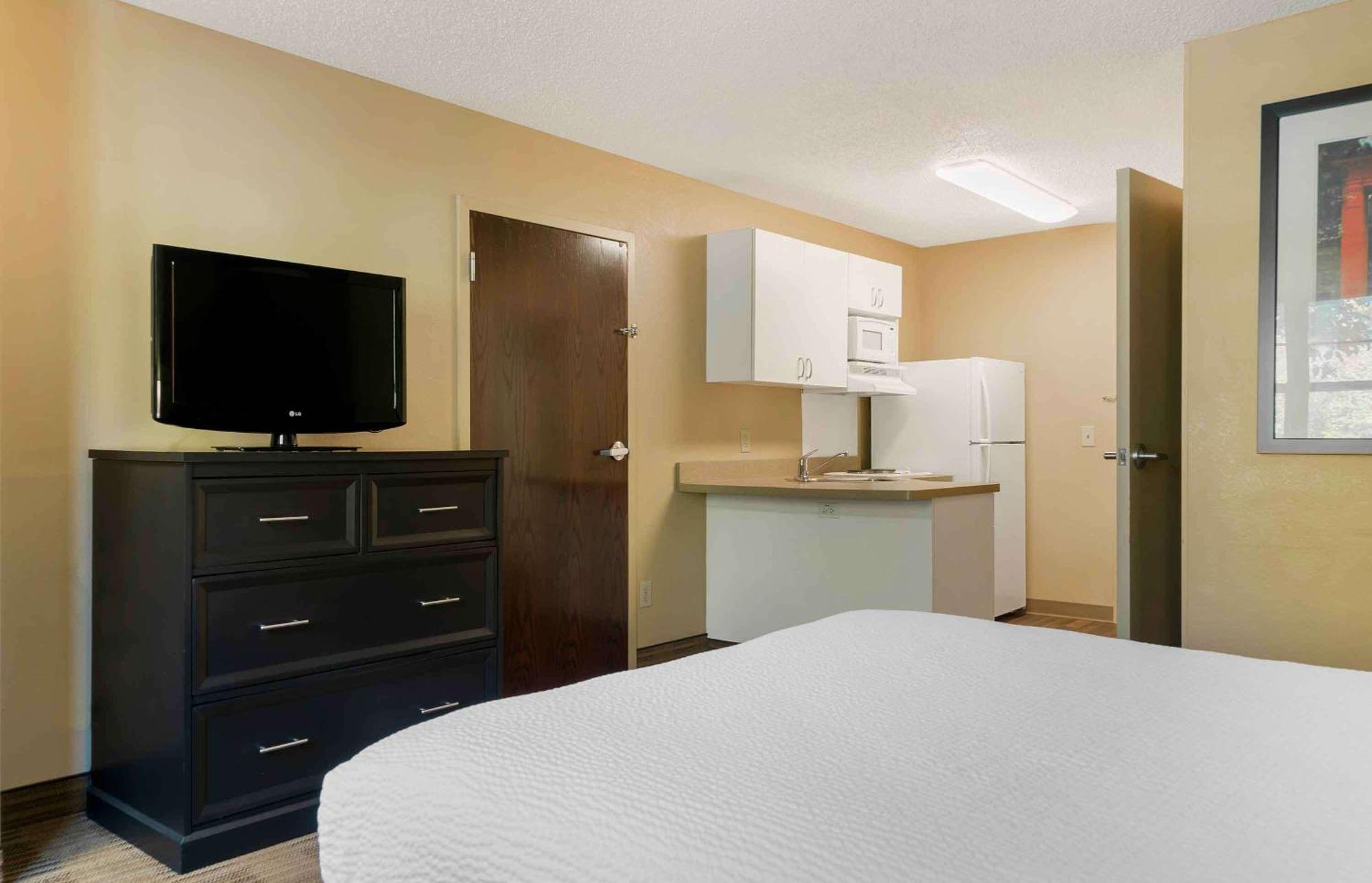 Extended Stay America Suites - Detroit - Canton Eksteriør billede