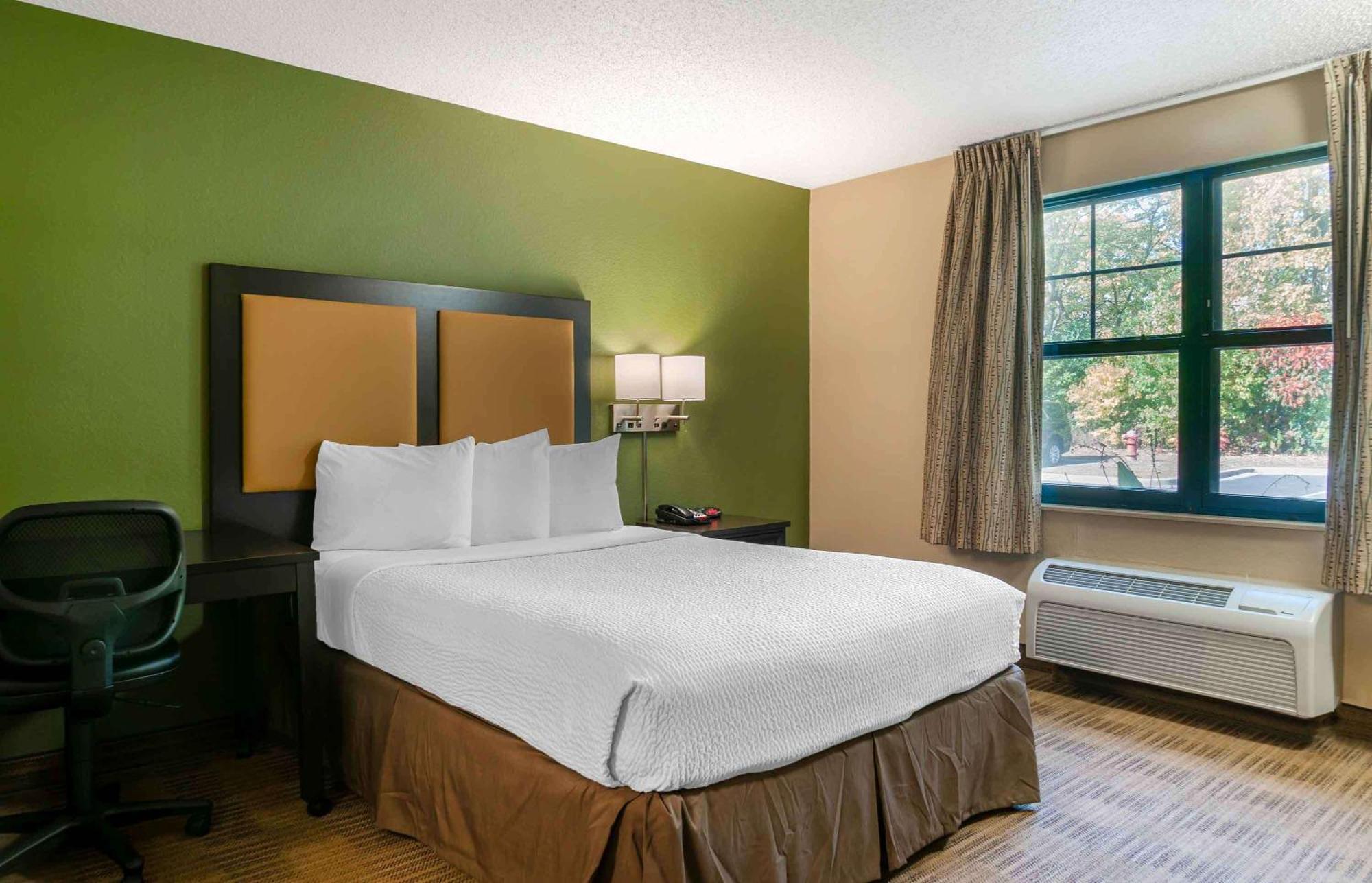 Extended Stay America Suites - Detroit - Canton Eksteriør billede