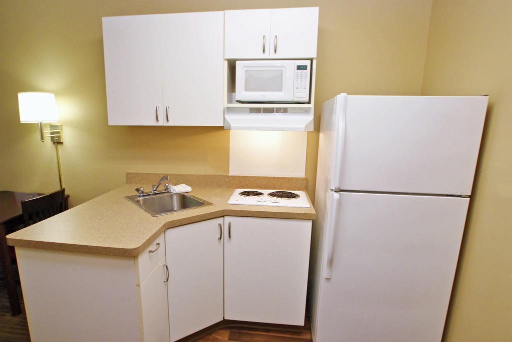 Extended Stay America Suites - Detroit - Canton Eksteriør billede