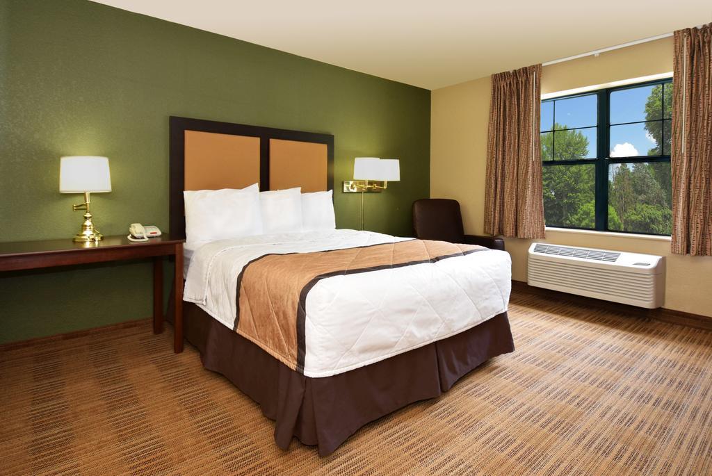Extended Stay America Suites - Detroit - Canton Eksteriør billede