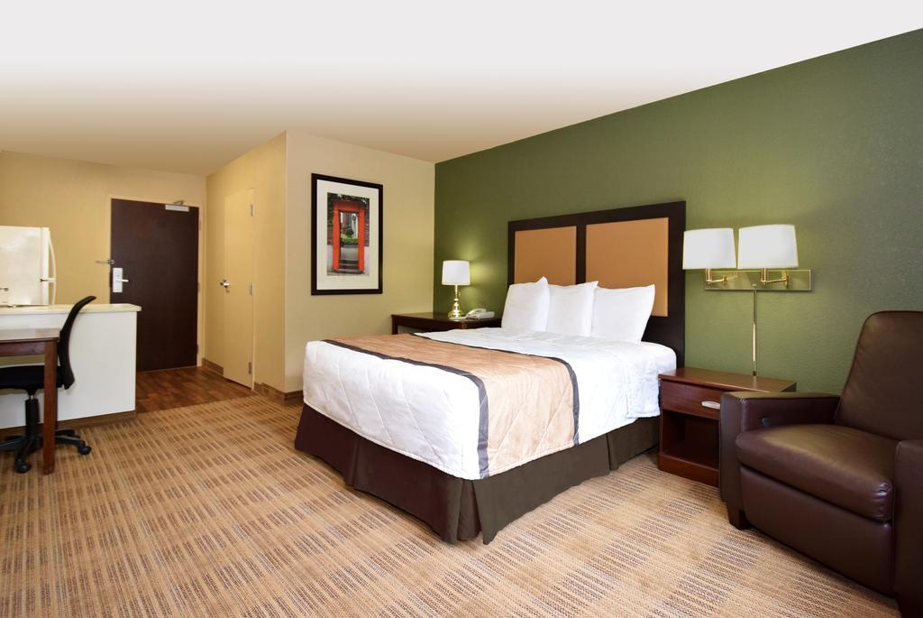 Extended Stay America Suites - Detroit - Canton Eksteriør billede