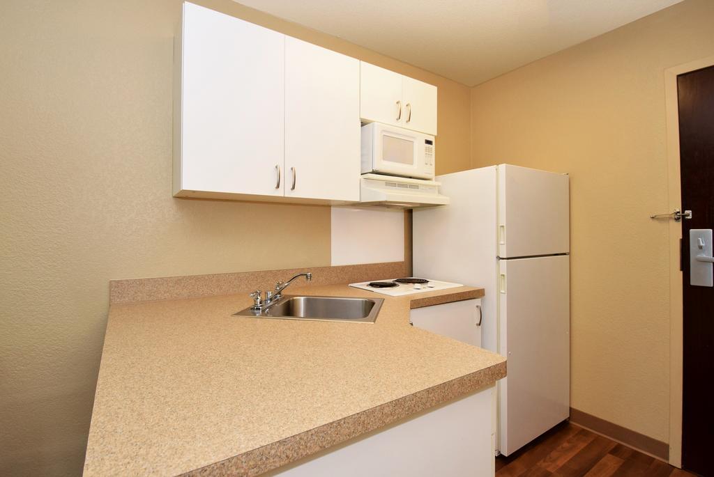 Extended Stay America Suites - Detroit - Canton Eksteriør billede