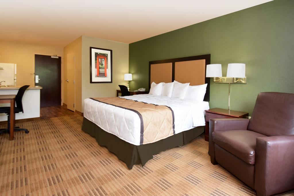 Extended Stay America Suites - Detroit - Canton Eksteriør billede