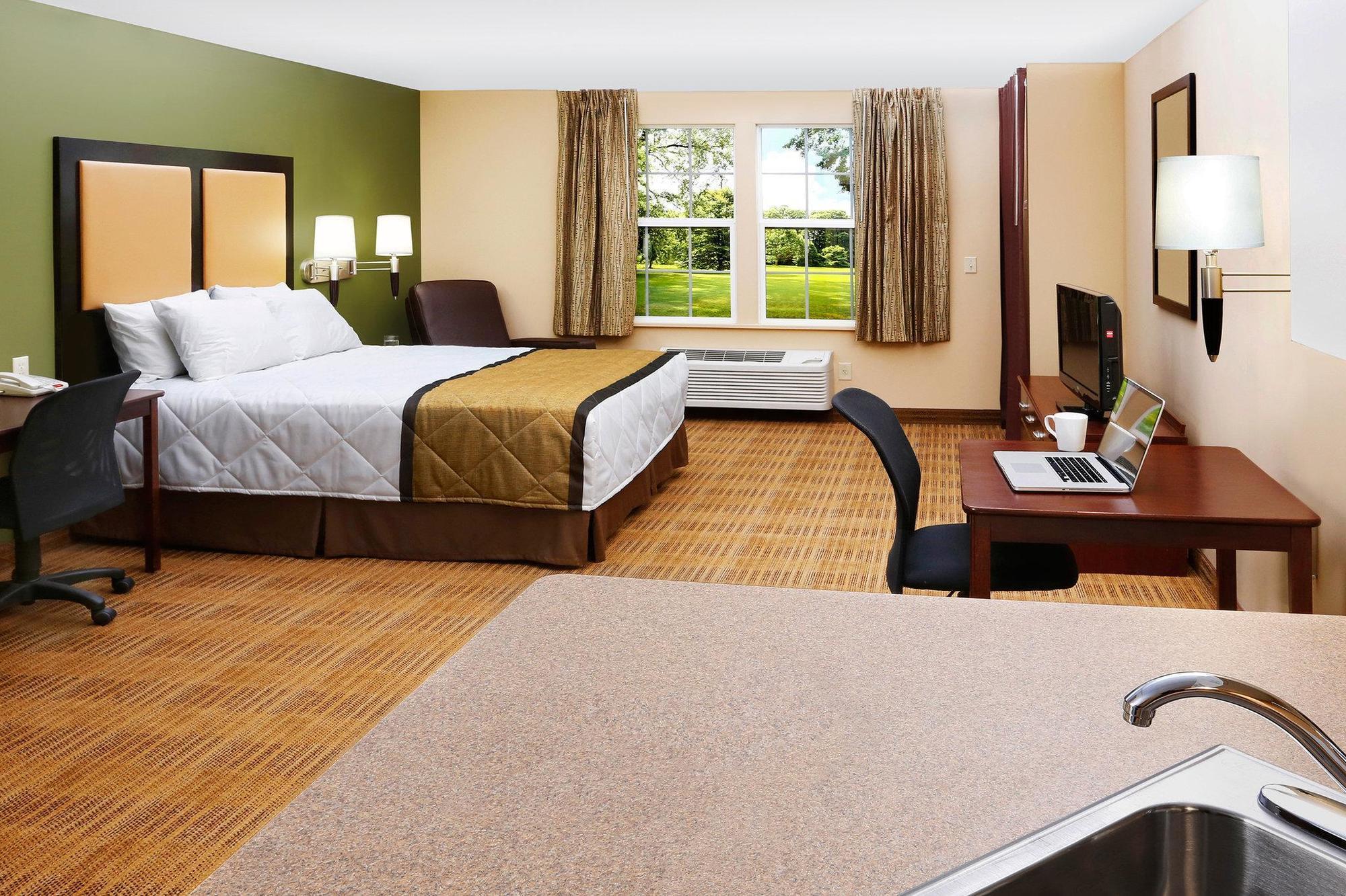 Extended Stay America Suites - Detroit - Canton Eksteriør billede
